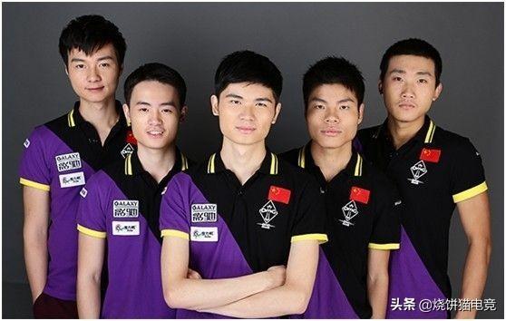 在篮球场上 在篮球场上